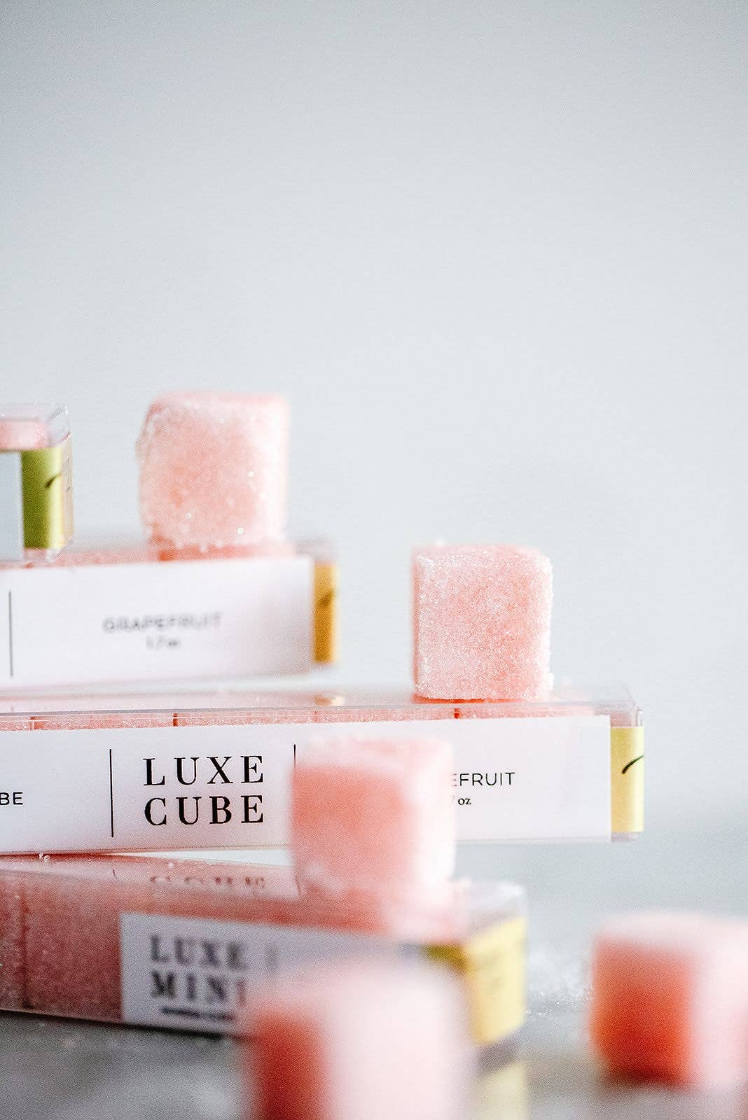 GRAPEFRUIT | LUXE Mixology Cube MINI, photo 4 of 5