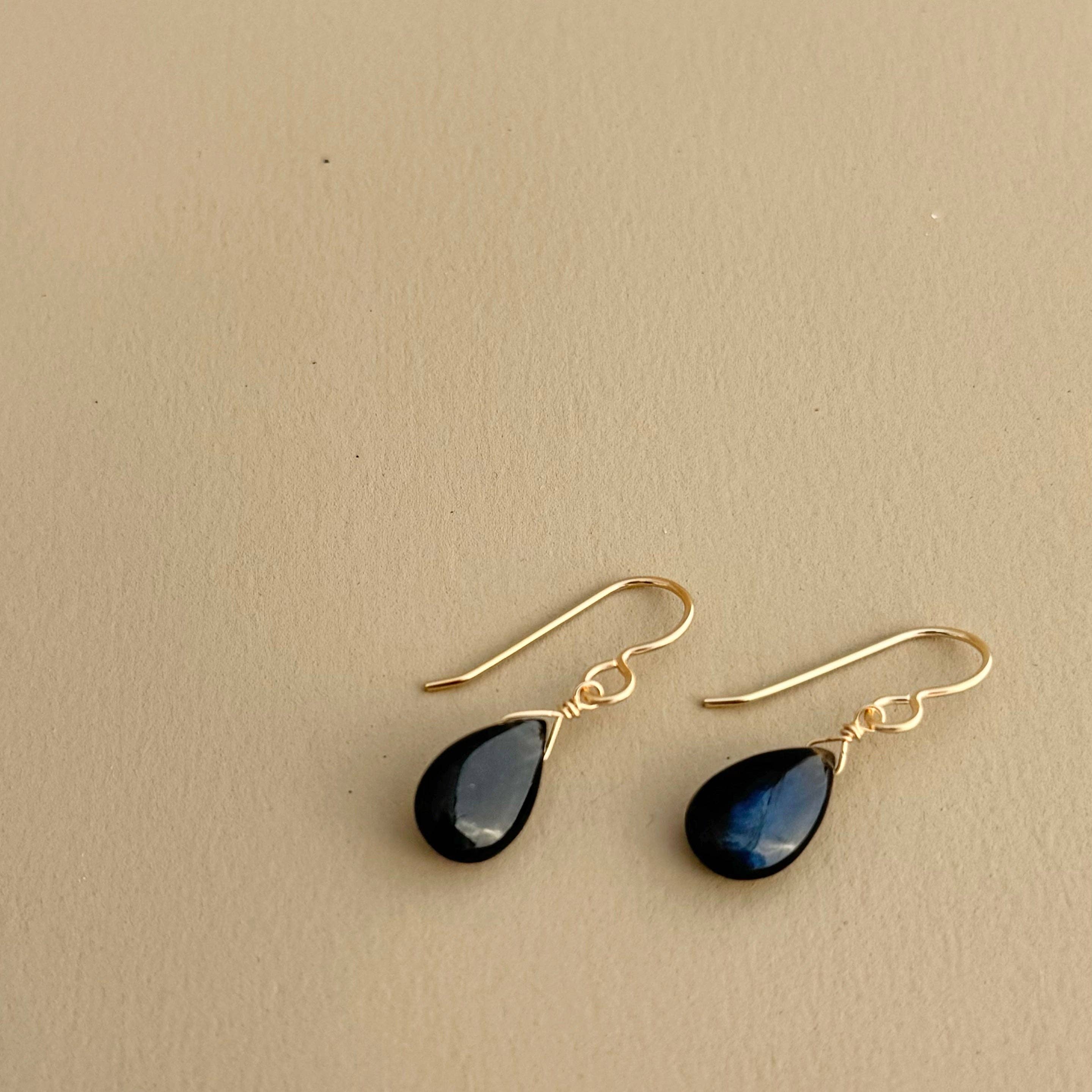 Labradorite Drop Earrings: Sterling silver, photo 2 of 3