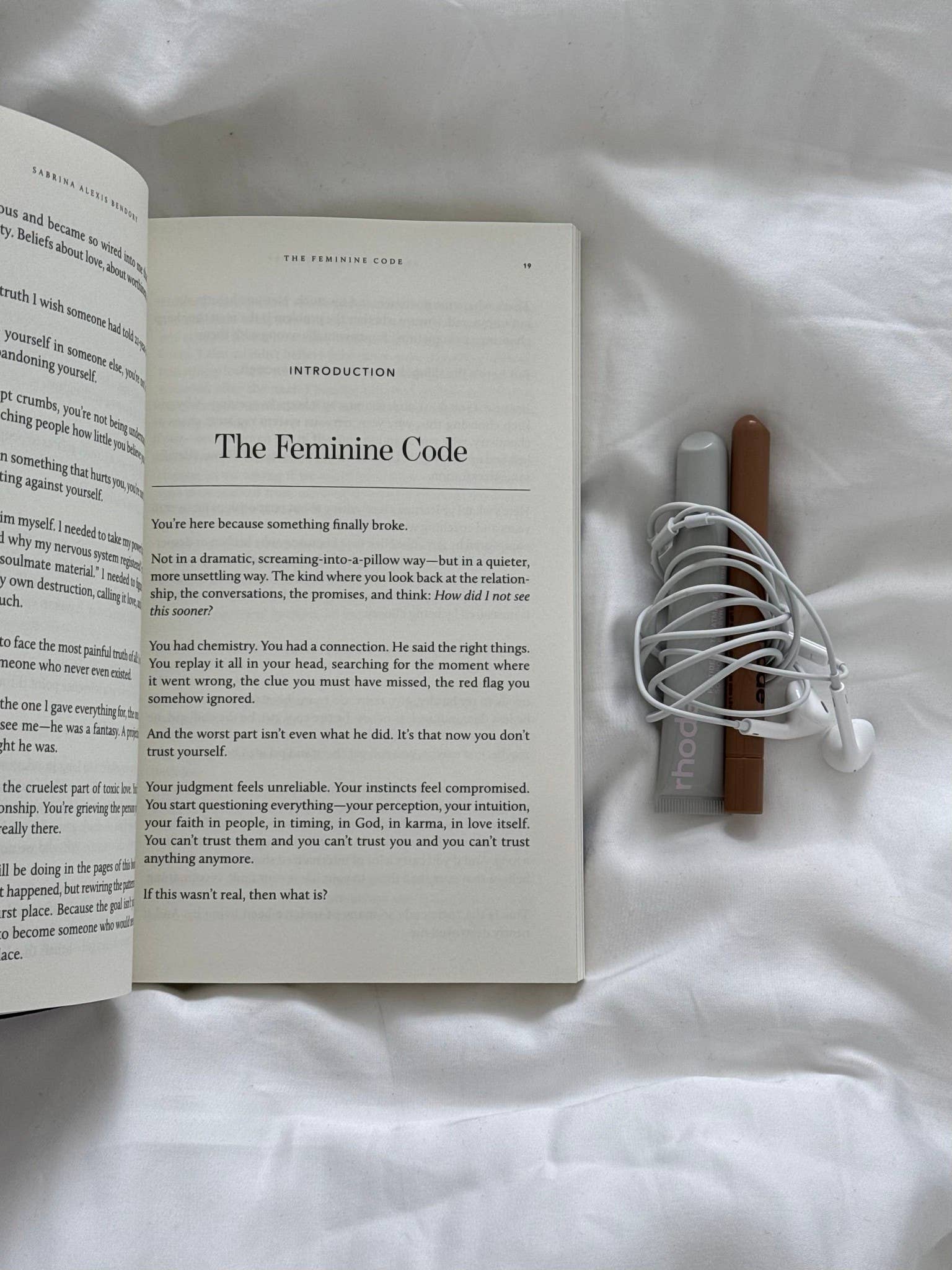 The Feminine Code (book), photo 2 of 8
