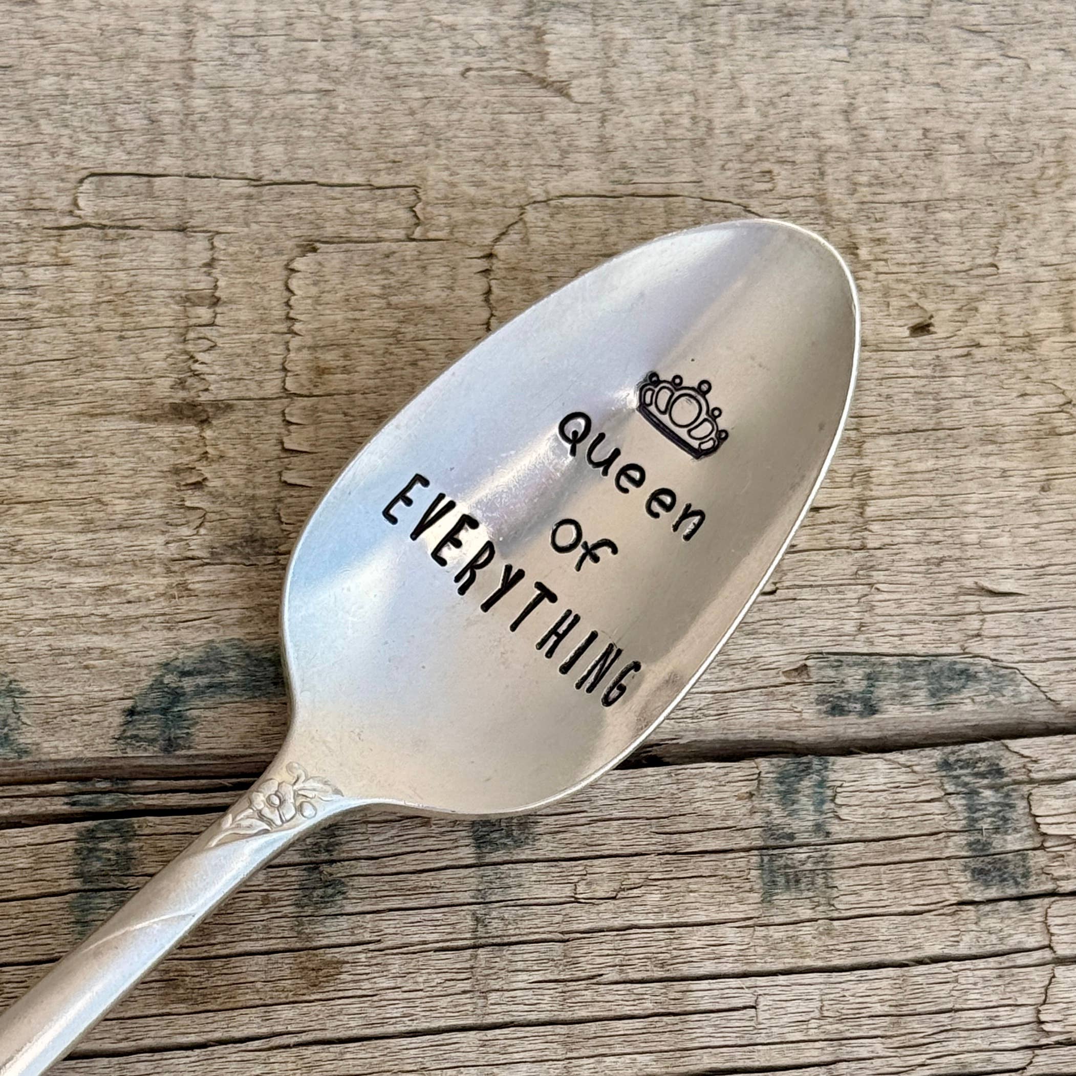 Queen of EVERYTHING, photo 2 of 2