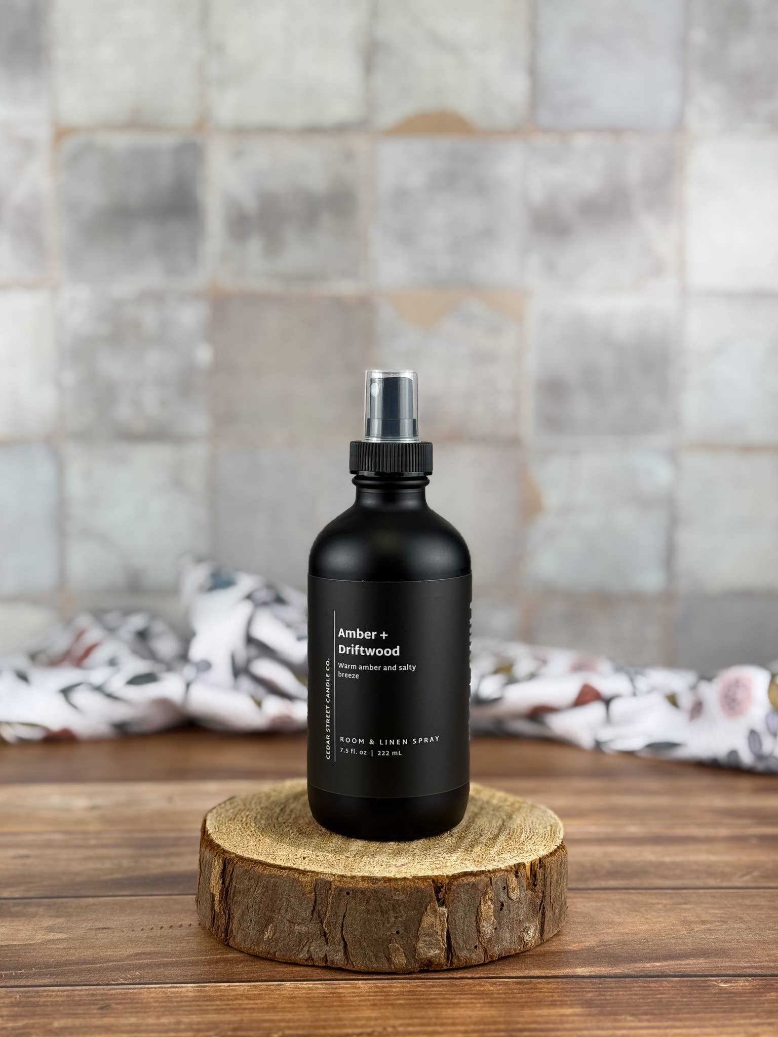 Amber & Driftwood Linen Spray, photo 1 of 2